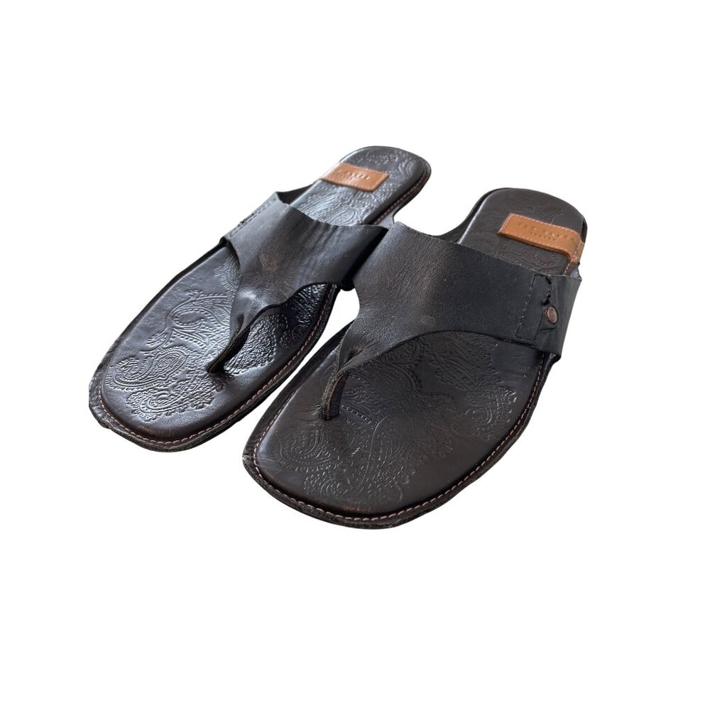 Ted Baker Thong Sandals Size 9 Black Leather Paisley Embossed Sole Slip On Comfy